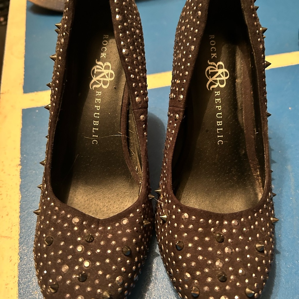 Rock & Republic Black Studded Women's Shoes